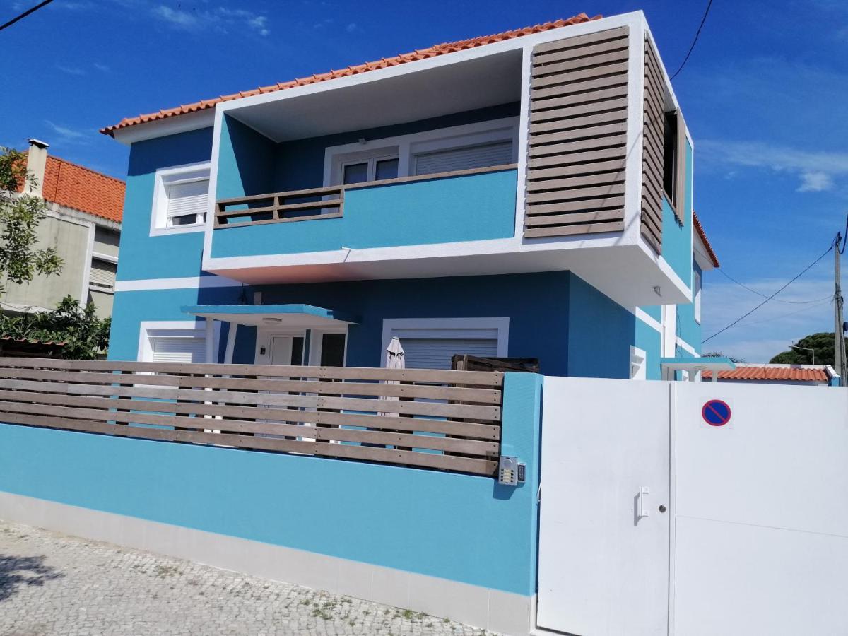 Lisbon Beach Apartments 1 コスタ・ダ・カパリカ エクステリア 写真