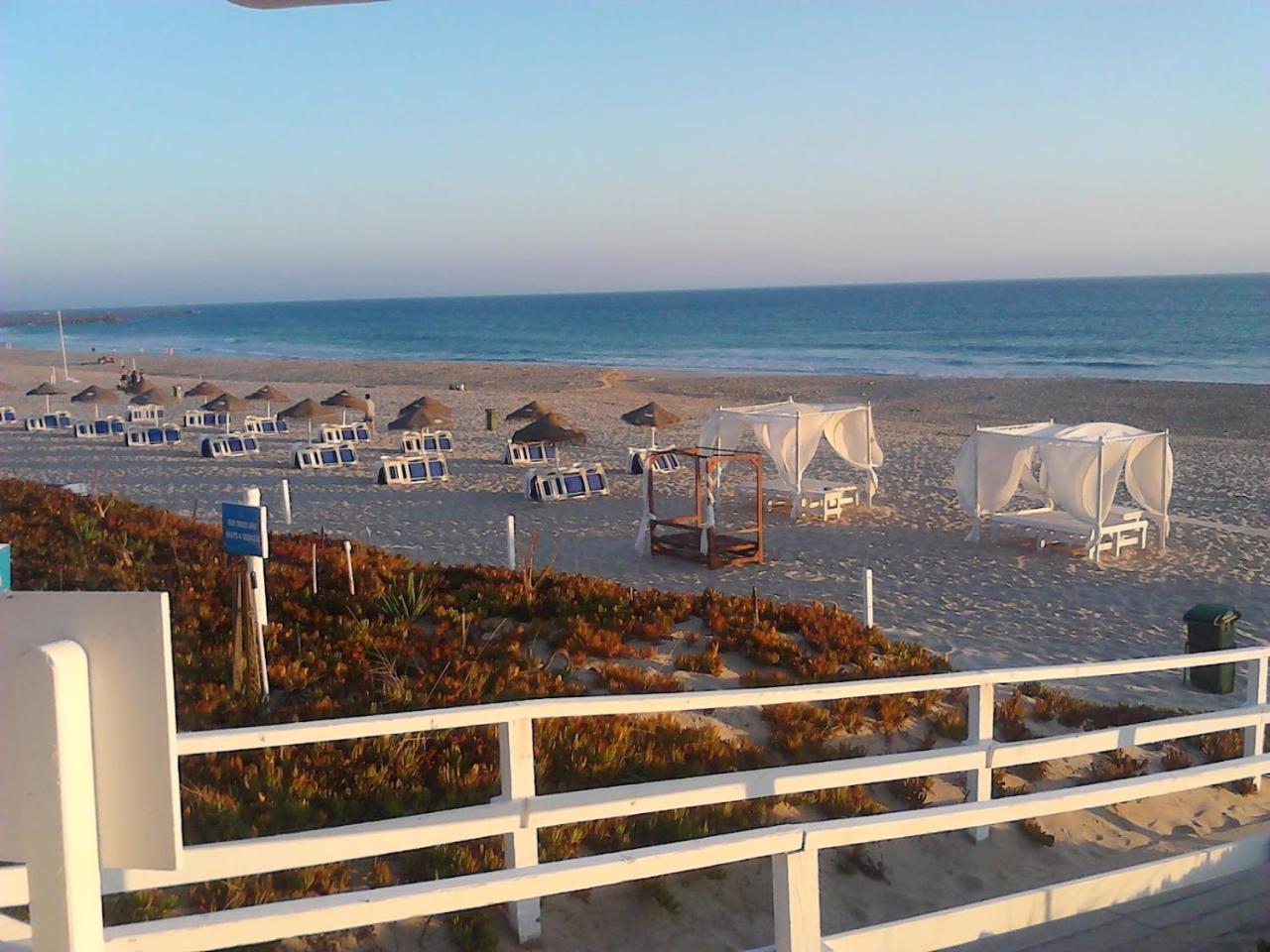 Lisbon Beach Apartments 1 コスタ・ダ・カパリカ エクステリア 写真